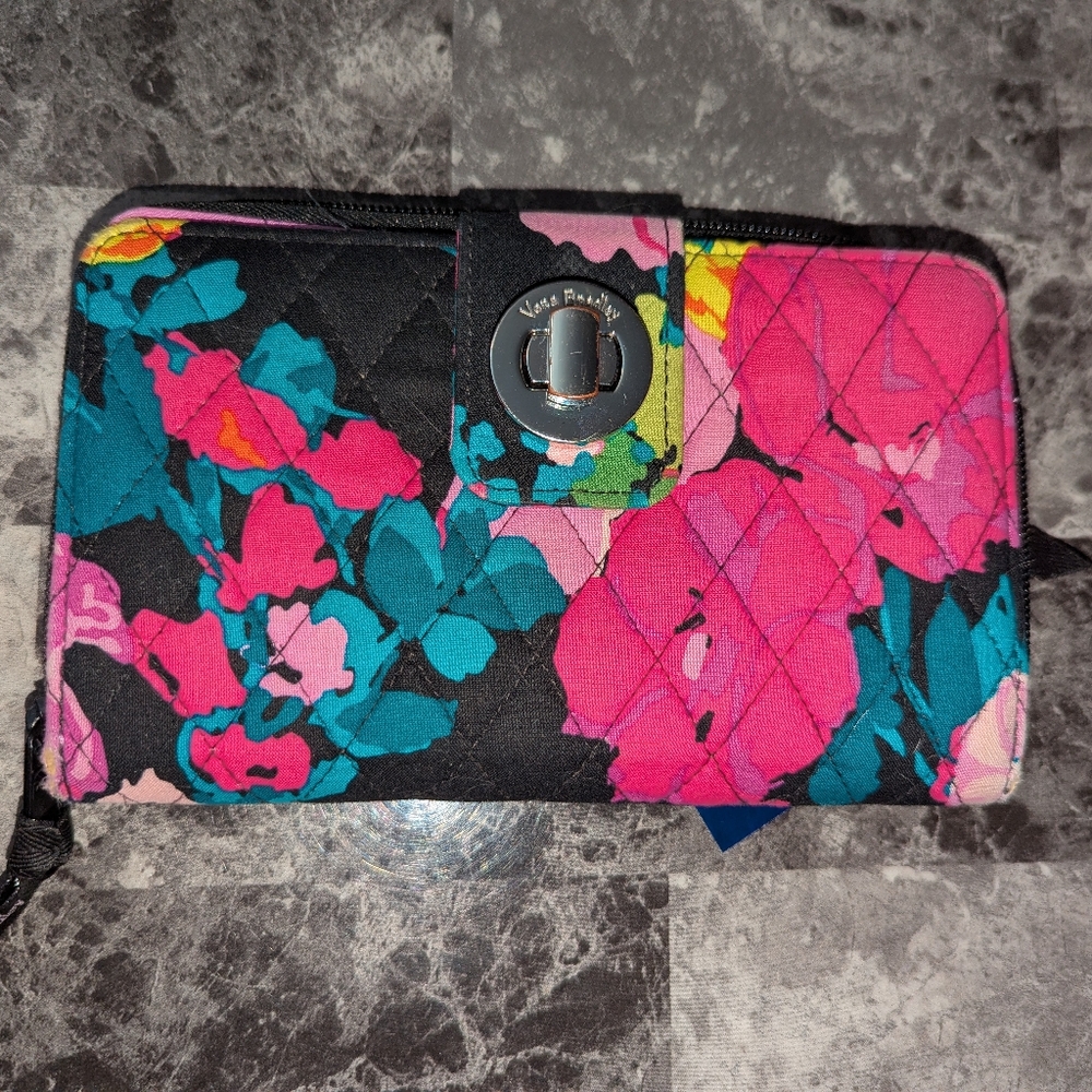 Vera Bradley turn lock wallet in Hilo Meadow